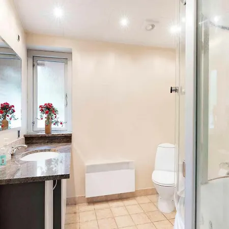 Large In Peaceful Beautiful Nature بيت للعطل